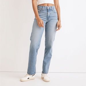 Madewell The Mid-Rise Perfect Vintage Straight Jean in Verwood Wash